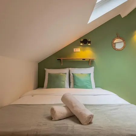 Duplex Calme, Proche Commodites *