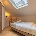Duplex Calme, Proche Commodités *